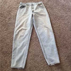 Vintage Levi’s Jeans Tapered Distressed Men Size 34X34 Light Wash